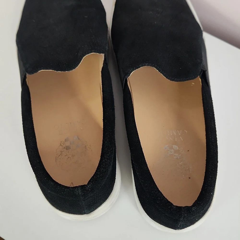 Vince Camuto VP- Korli Black Loafers, size 9.5
